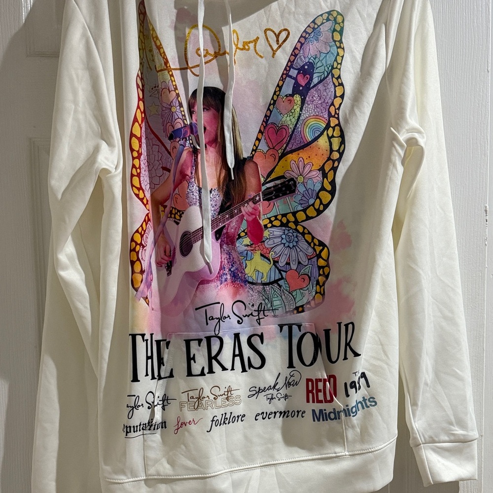 ERAS Tour sweatshirt (white) (never worn)